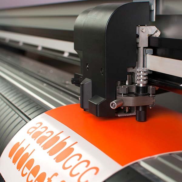 Exhibidores y habladores en acrílico para puntos de venta